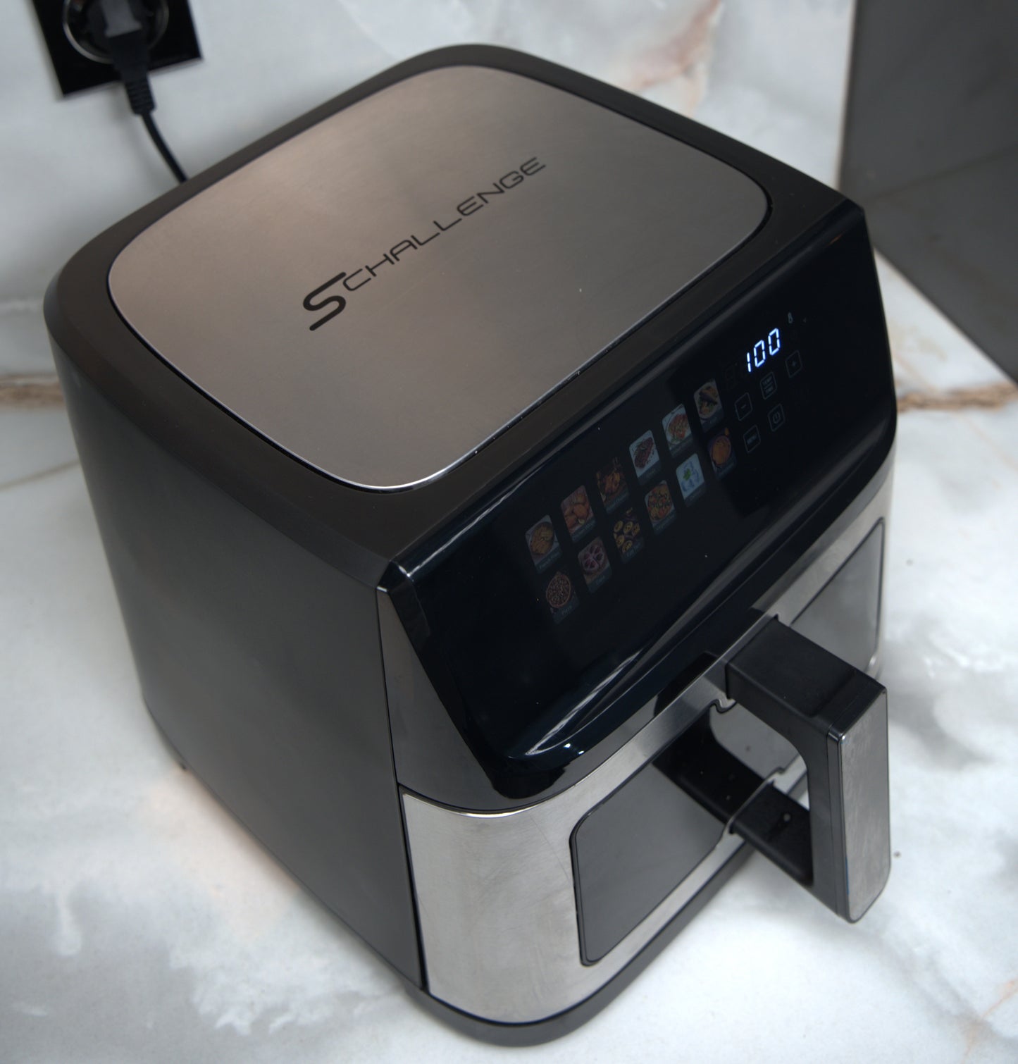 Air Frayer schallenge de la marque Midea